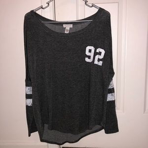 Gray long sleeve shirt